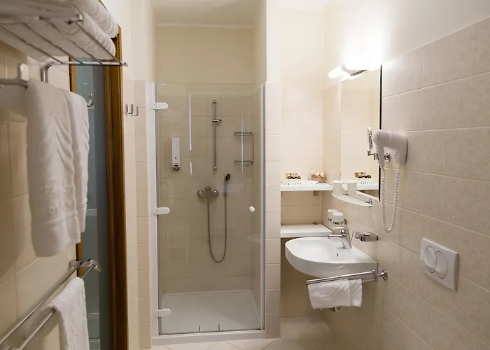 Hotel Triglav Dobrna 3*